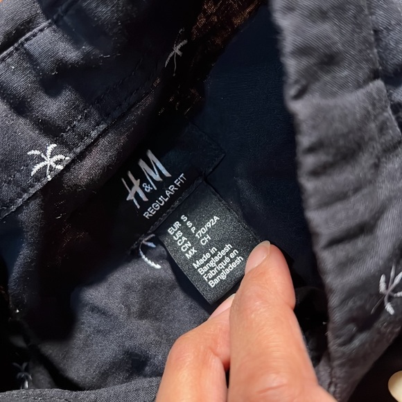 Palm Tree Button Up - Picture 5 of 8